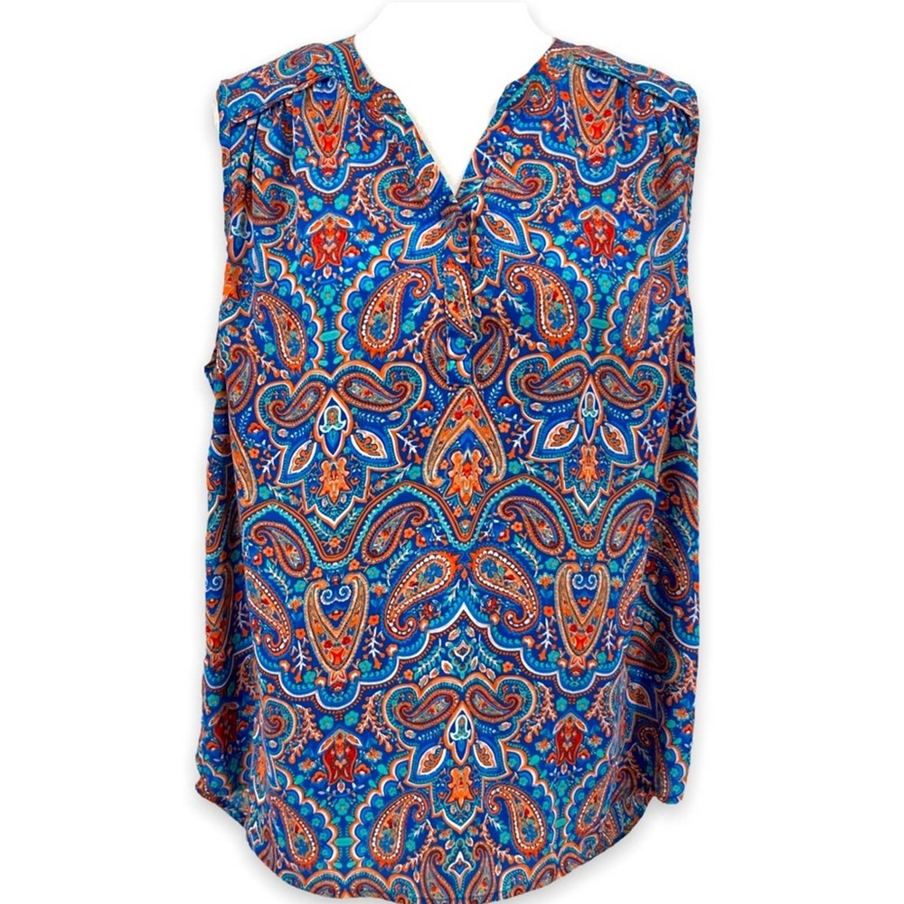 Violet + Claire Boho Flowy Sleeveless Split Paisley Tunic